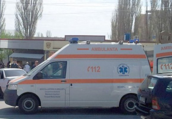 Minoră de 10 ani, accidentată de un autoturism